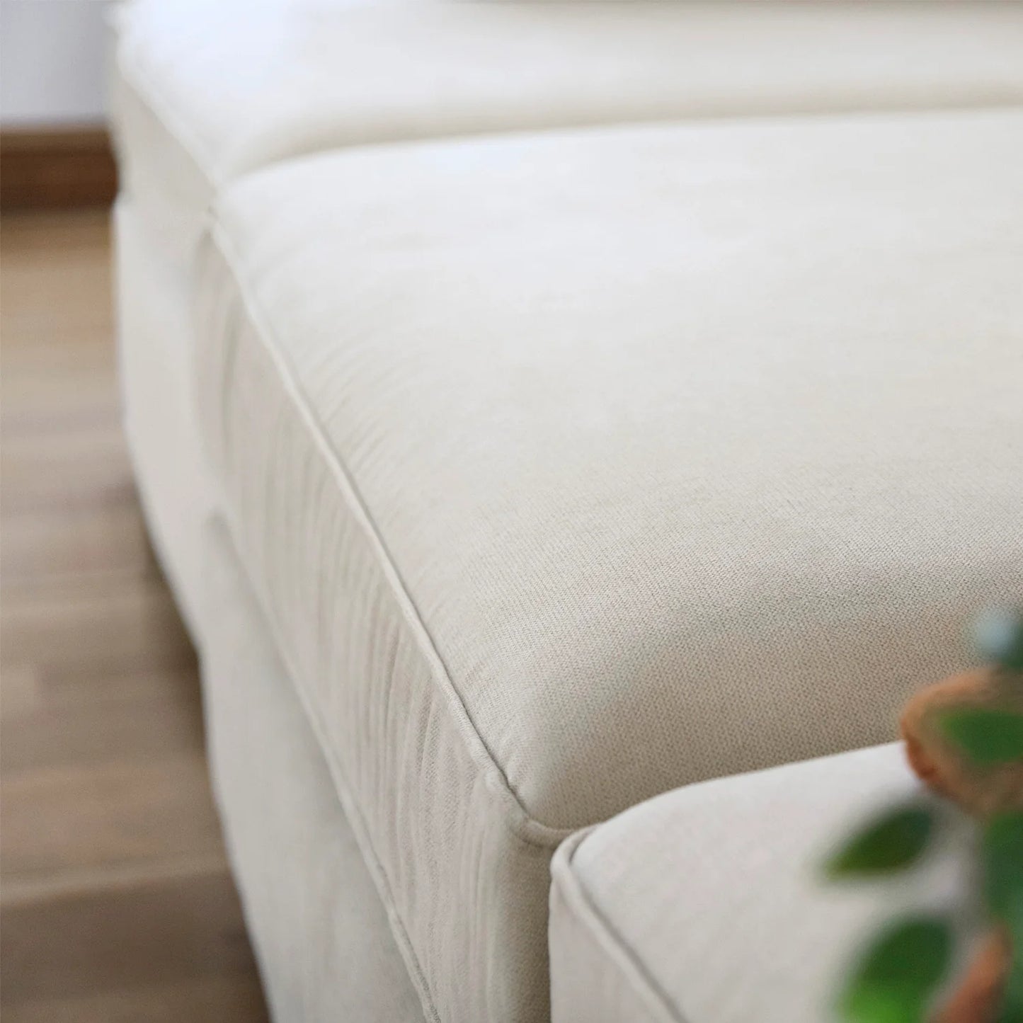 Carnaby Sofa In Beige Polyester