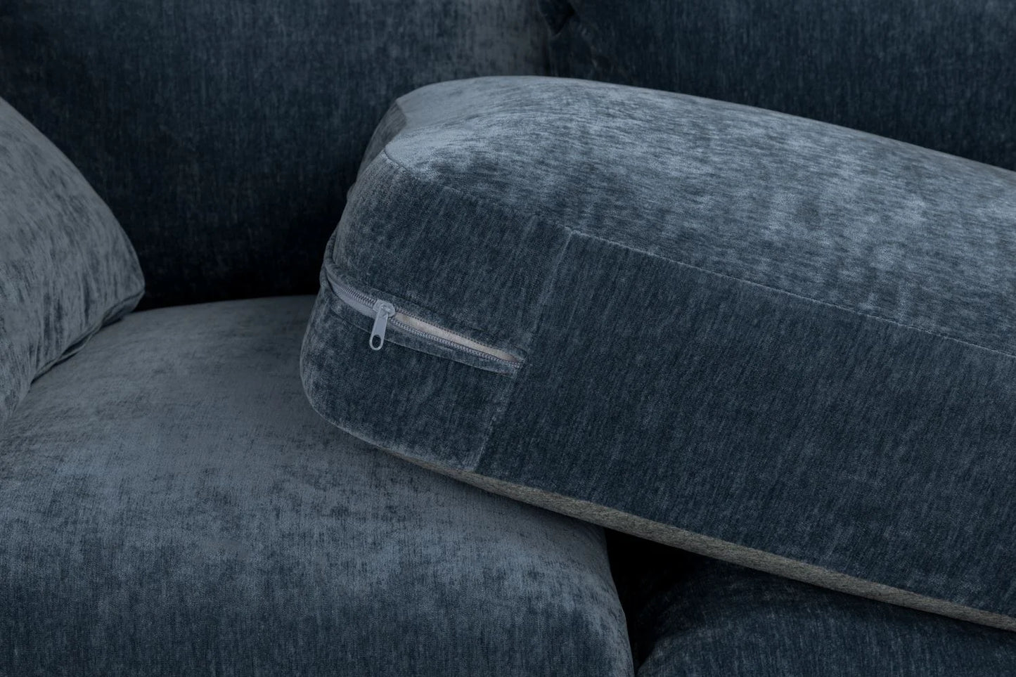 Colbee Large Corner Sofa In Blue